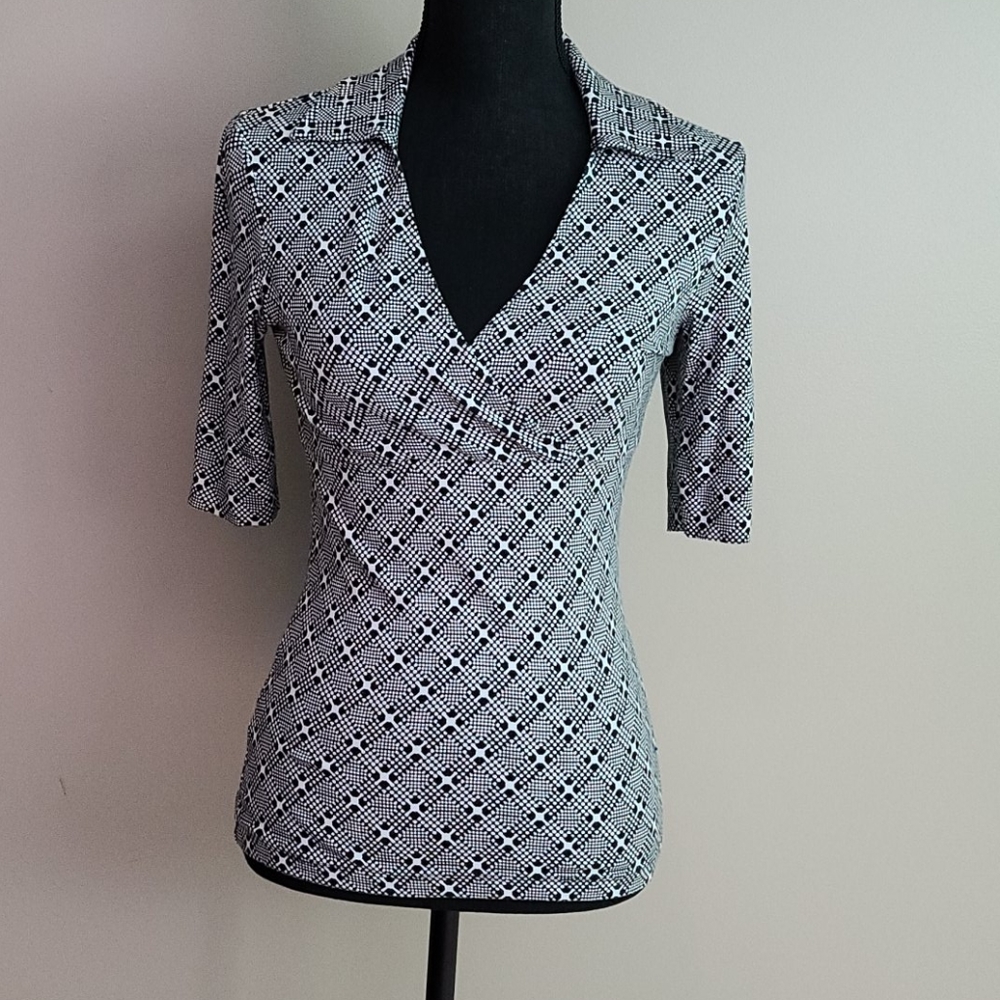 Ann Taylor Loft White / Black Shirt with Collar